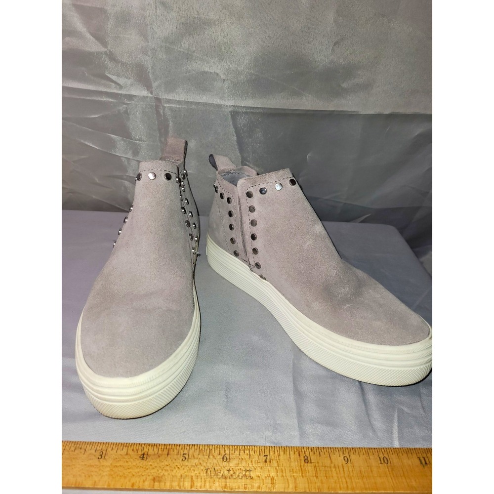 Dolce Vita ZELLA Women's Gray Suede Studded Slip-On Sneakers Comfort US 6.5 M